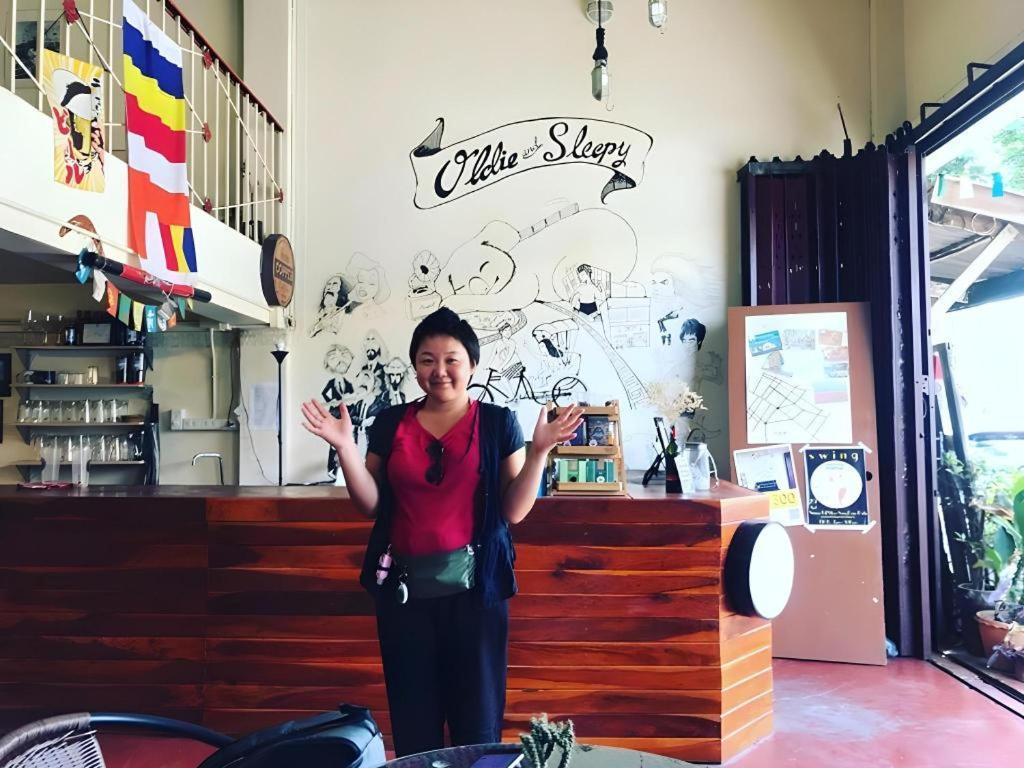 Oldie And Sleepy Hostel Udonthani Kültér fotó