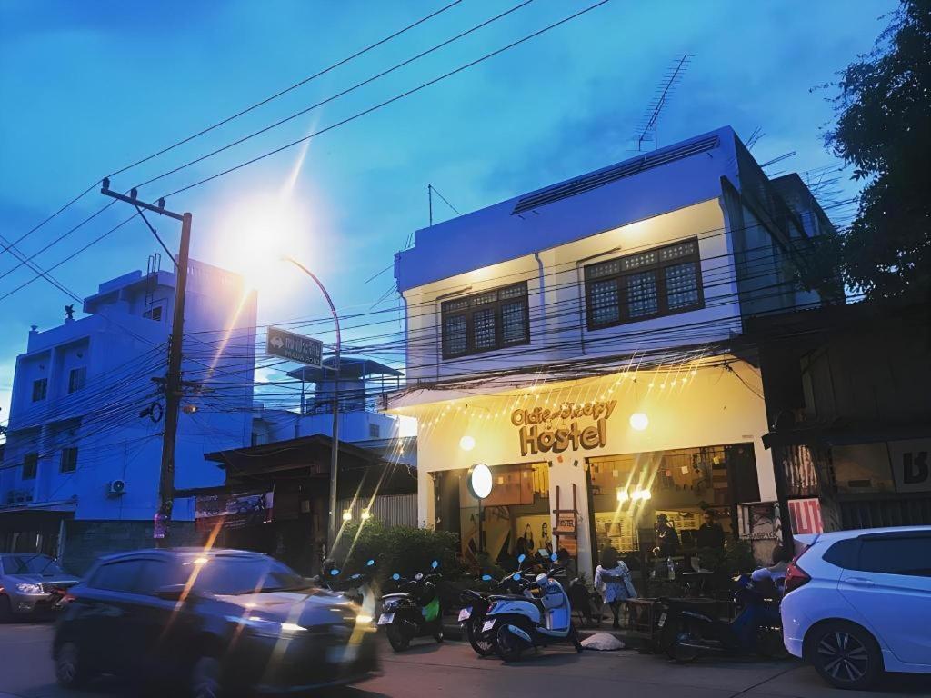 Oldie And Sleepy Hostel Udonthani Kültér fotó